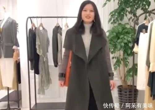  [时髦]女人秋冬别乱买呢子大衣，今年流行的款式，时髦显瘦还不贵
