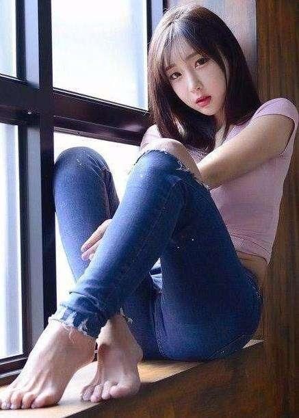 为什么女人喜欢穿紧身裤？不觉得难受吗？
