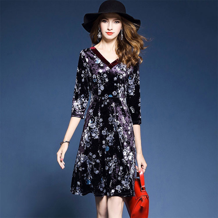 刚发工资，老婆就买5件印花裙，虽小贵，确很美，洋溢高贵女人味