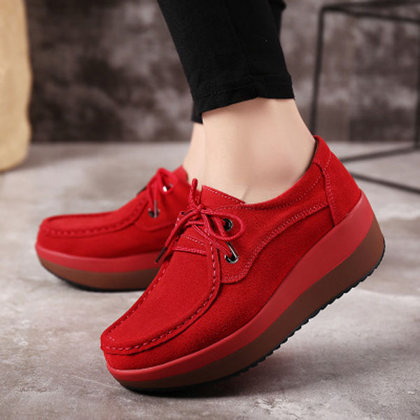 老婆无意间发现的女鞋，上脚舒适比高跟鞋还时尚，走一天都不累脚