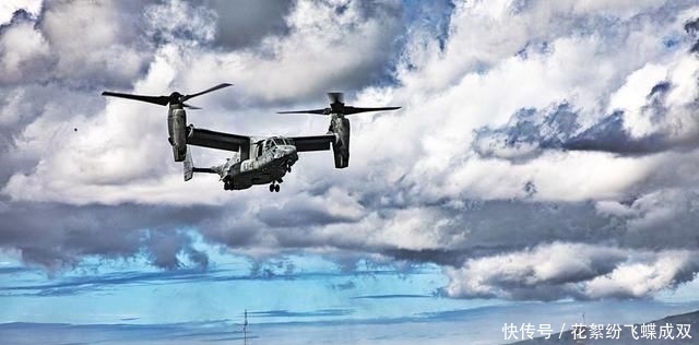 「告别」夏威夷上空的“蝰蛇”美国海军陆战队AH-1Z武装直升机告别飞行