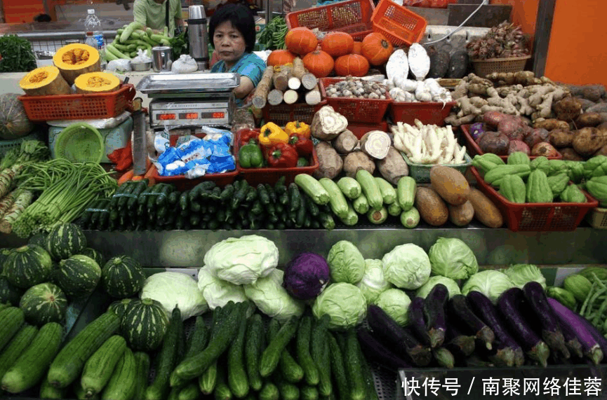 中国人又做了什么 英国游客回国后告诫朋友 不能去中国菜市场