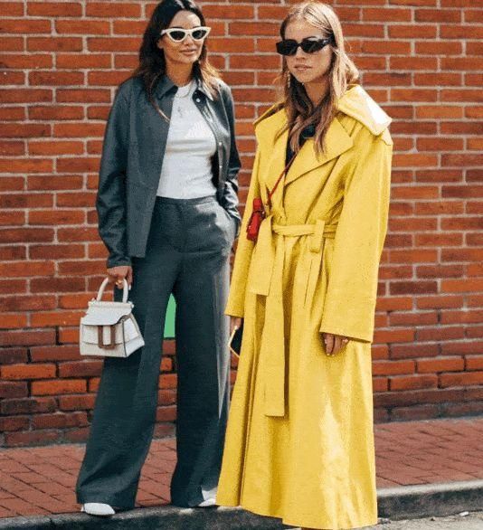  「风衣」春季风衣新穿法，变成裙装款式简约更百搭，穿上遮肉显瘦又时髦