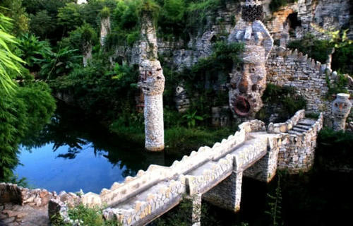 贵州年近八旬的老人,历时21年耗资百万,用石头搭建出城堡!