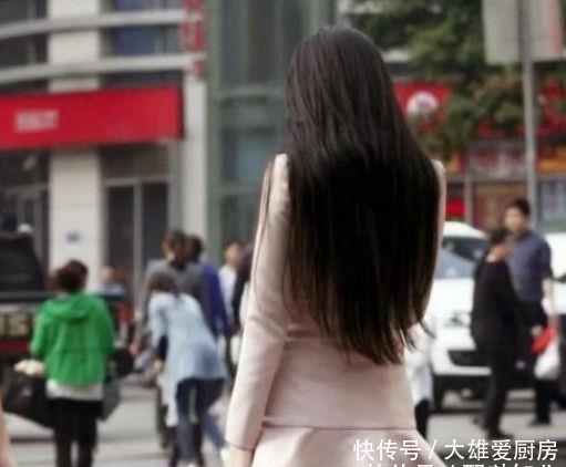  风哥■风哥街拍：温婉可人的美女，塑造腿部线条
