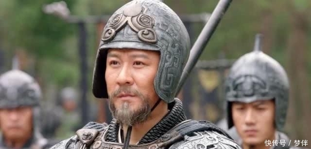 「名气」此人是吕布留下的小将，后带兵打残孙权，名气不在关羽之下！