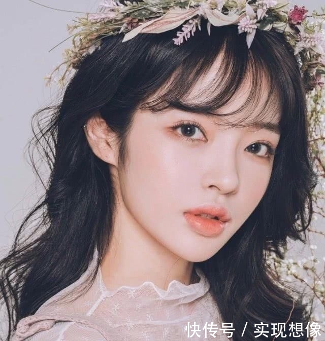 『女生』能够让女生“完全变样”的4款发型,过年这样做,亲戚都夸美