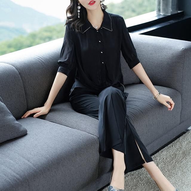 九月新上一波“金丝绒”裙，尤其3758岁女人穿，高贵超迷人