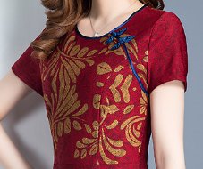 难以置信!48岁老婆穿这旗袍，参加朋友婚礼，美的一鸣惊人