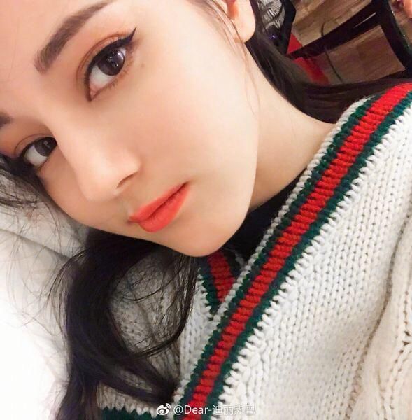 一千零一夜看了吗？迪丽热巴小姐姐的唇色了解一下