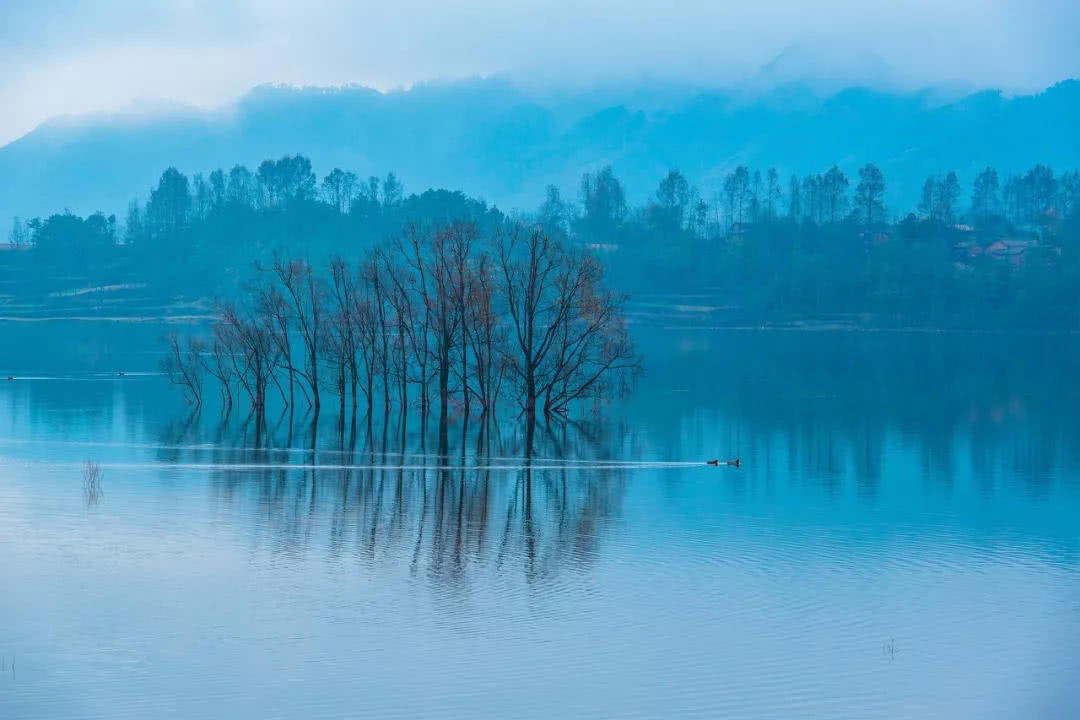 寒假去云南旅游，不去大理丽江你应该怎么玩，这些地方美若仙境