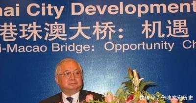 他资产是李嘉诚20倍，35年前提议建港珠澳大桥，却遭李嘉诚反对