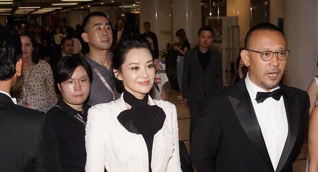 49岁许晴和39岁周韵置换年龄，10年差距去哪了？