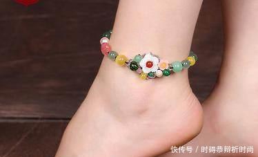 唯美精致民族风脚链的,衬托着你小脚丫白皙可爱,优雅有女人味!