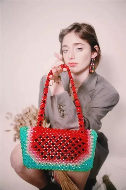 配饰 马思纯背上土味串珠包，这土味你背吗？