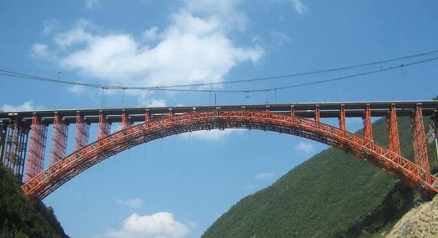 湖北最“奇特”的大桥，包含几万根钢管，还创一项纪录！