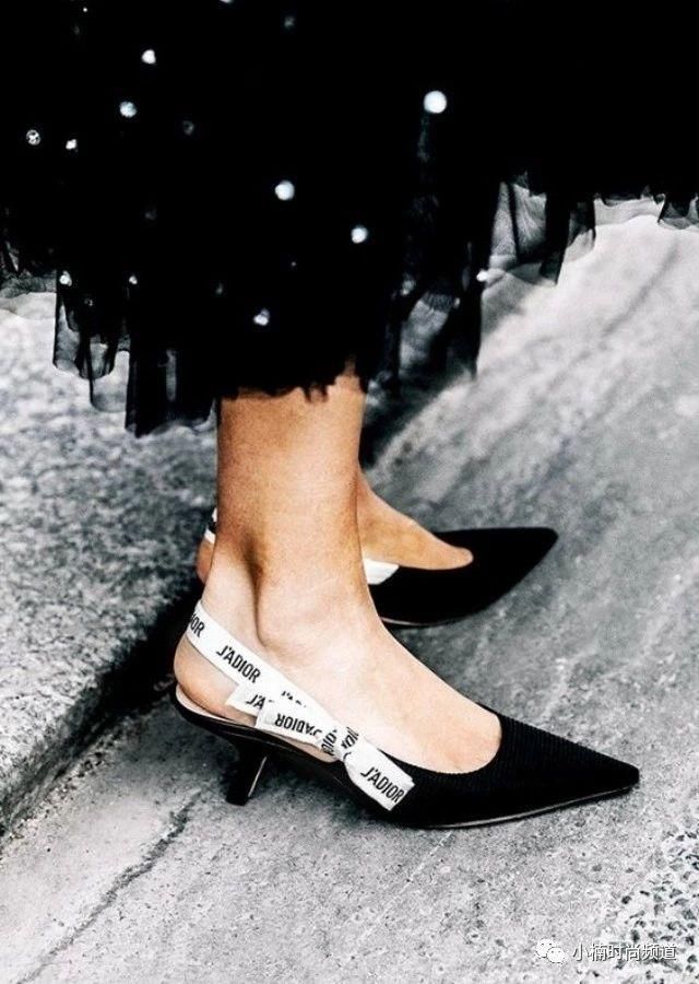职场3款入门款跟鞋，让你平顺踏出社会，迎接新的里程碑！