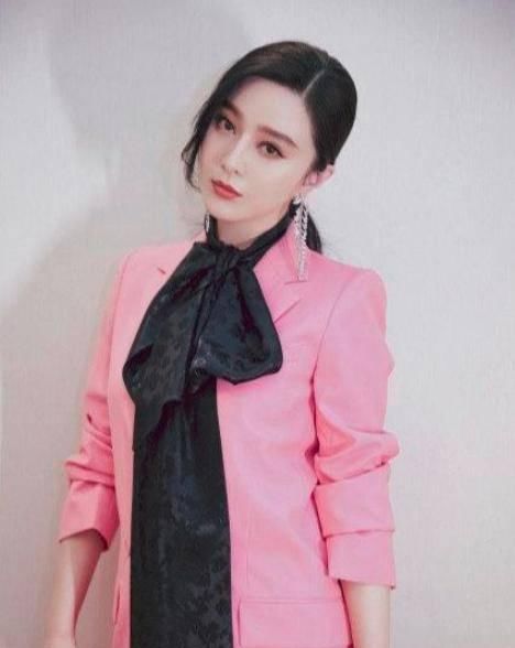  气质：这种女明星骨架大还并不是仍然美，张雨绮妖而脱俗，巩俐一直内置气质