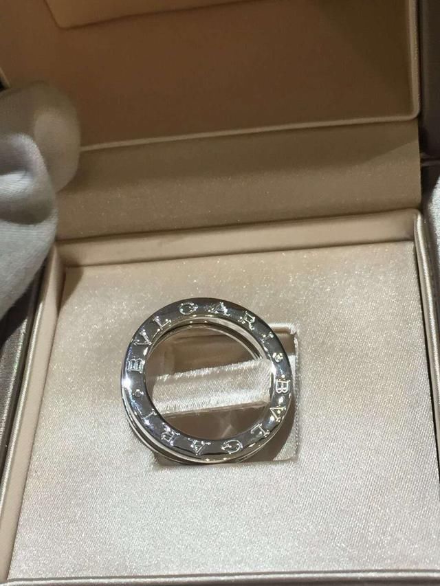 中古店600买香奈儿,2千买卡地亚戒指,最为机密的日本中古攻略!