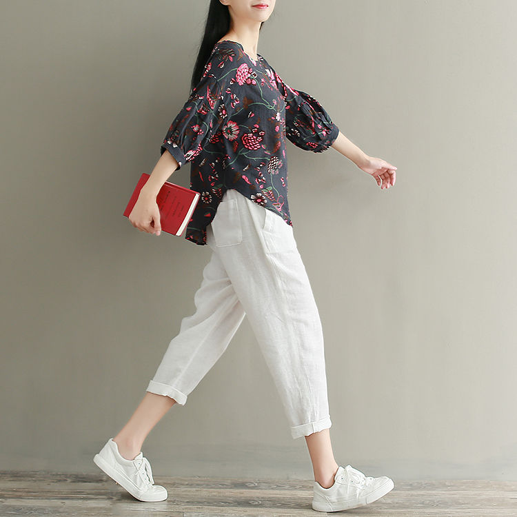 下半身胖，别穿紧身裤，尴尬!看:这么穿，不松不紧，美得刚刚好