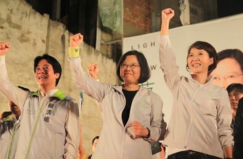 一场劳资纠纷竟把民进党团的内斗掀了个底儿掉!