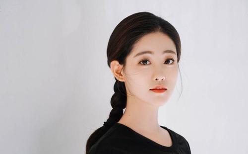 祝绪丹这么穿，可比成都小姐姐甜多了