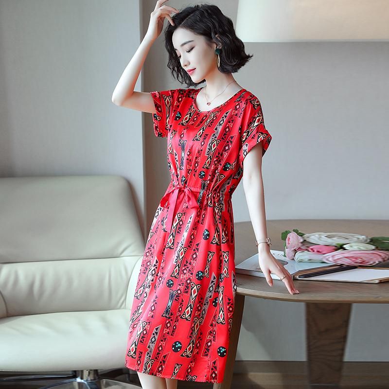 不是我败家，只是这裙子太好看，穿一次就舍不得脱