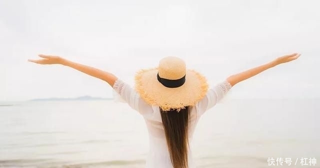 『隐藏』对一个人“爱之入骨”,其实是隐藏不住的