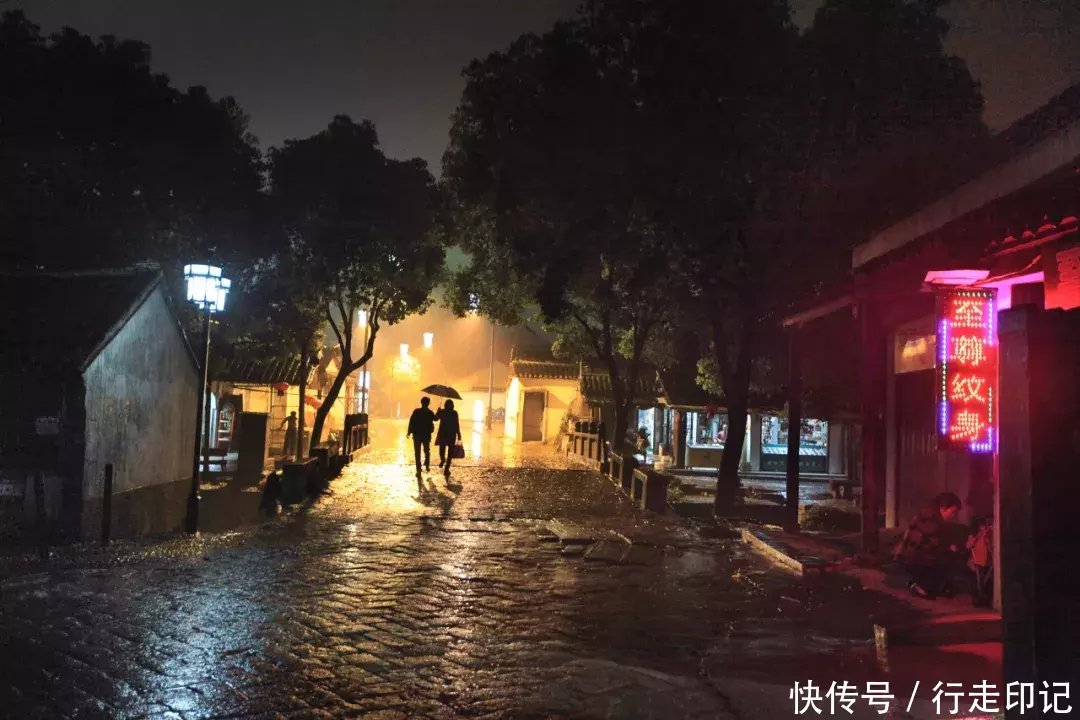 4000米高空跳伞是什么感觉?来甪直体验当“鸟人”的滋味