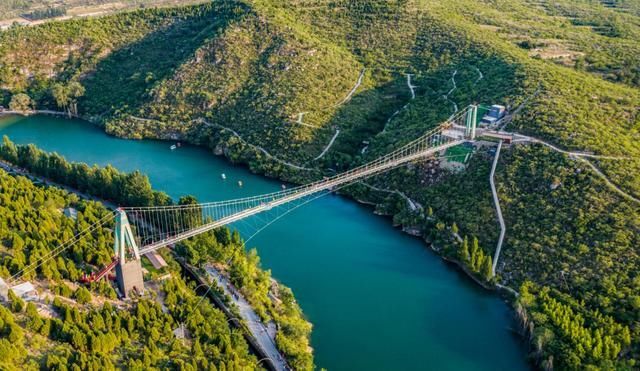 河南必去的景区：景美好玩，游客住一次民宿，还能免一年门票