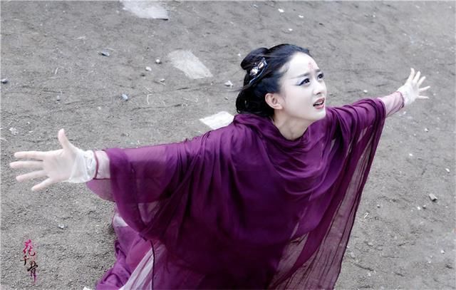 赵丽颖节目中莫名躺枪，被黑粉骂作秀，真爱粉大骂：你是不是瞎？