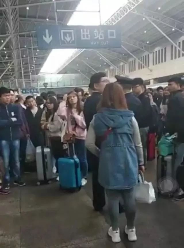 太气了！一个月前就买好的火车票，因为这原因不能上车