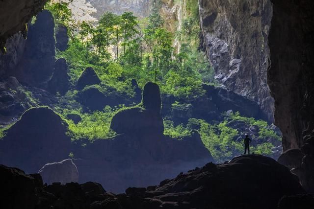 它是地球最大的山洞，有40层高的摩天大楼，能停一辆波音747