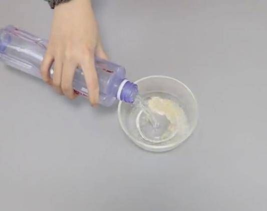  [实用]酵母粉只用来发面太浪费，这2个用途太实用，为家中省钱还省事！