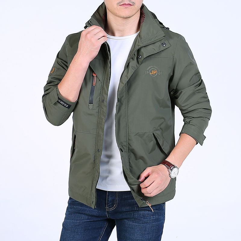 这款式”冲锋衣”，比大衣帅气比夹克时髦，我给老爸送2件