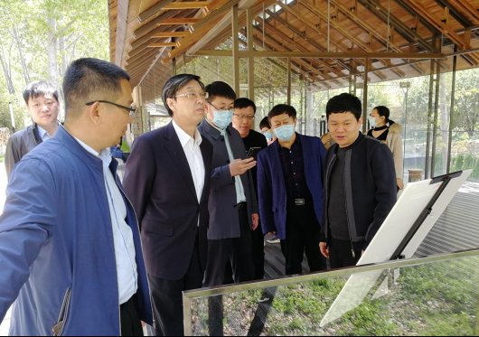  济南■省派济南省国资委“四进”工作组 率有兰峪村等“两委”负责人到 鲁商九女峰旅游度假区考察学习