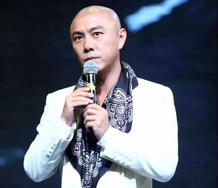 张卫健因谣言再上热搜:我这一生都在做一个斗士