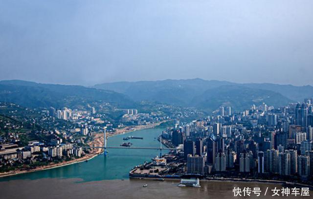  「我国」我国一座直辖市，由四座地级市合并而来