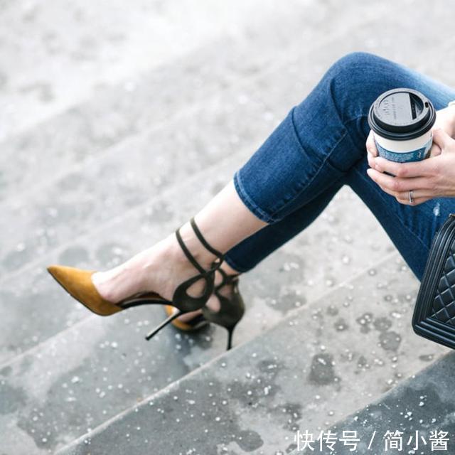 细跟高跟鞋，穿出你的淑女气质