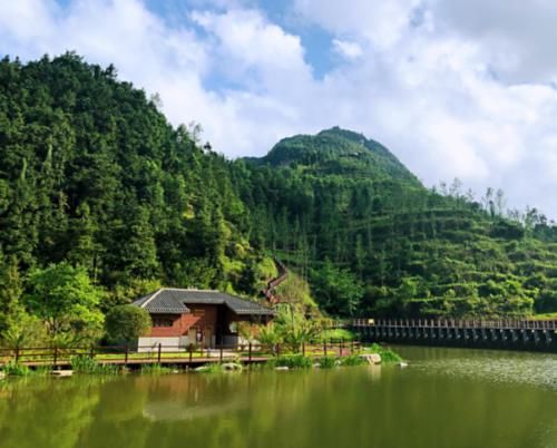  [我国]我国最“厉害”的县级市，拥有10多个火车站，同时还有3个