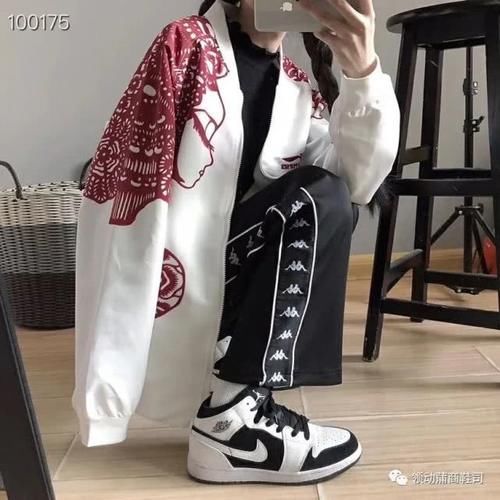  适合@李宁 剪纸艺术棒球服外套 适合情侣搭配哦