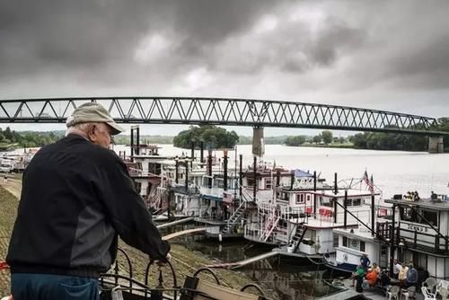 一拍人像就只会大头照？5点教你如何将风景与人巧妙结合