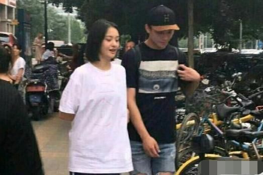 郑爽新恋情坐实，男方竟然这样回应，网友评论炸翻天了