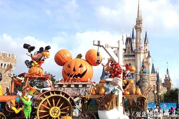 日本人能在香港待30天,英国人能待180天,为何内地人只能待7天?