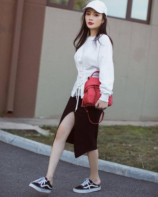 时尚U先生李小璐时尚搭配，性感十足，知性优雅，十足少女心