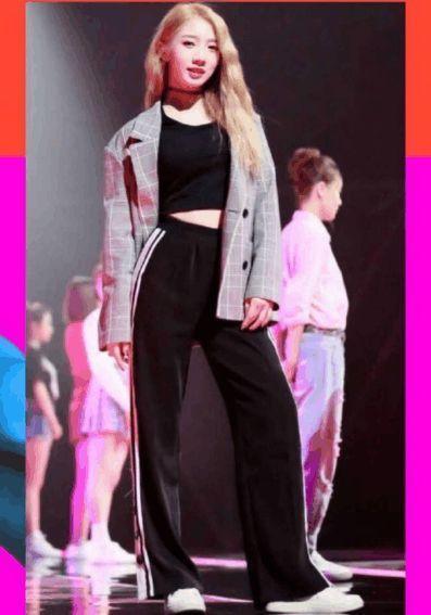 山支大哥孟美岐厉害了！锡箔靴子加纹身，网友：霸气到不行