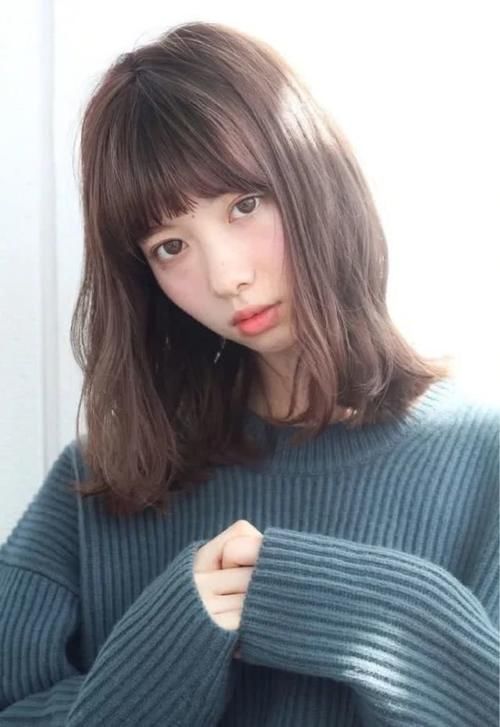 『修饰效果』黑榜前列的这五款发型,过时还显脸大,没有选择的女生很幸运