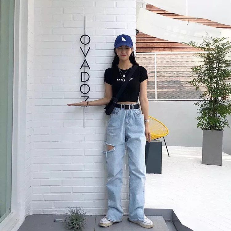 技巧丨性感就在这5cm，这位韩妞的腰瘦美学穿搭，教你把腰穿出来