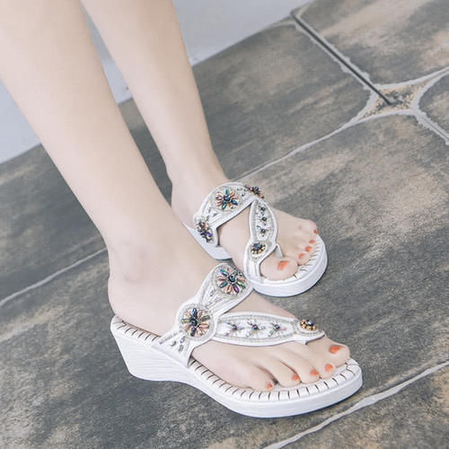 18年超火时尚凉鞋,让你瞬间美出新高度!