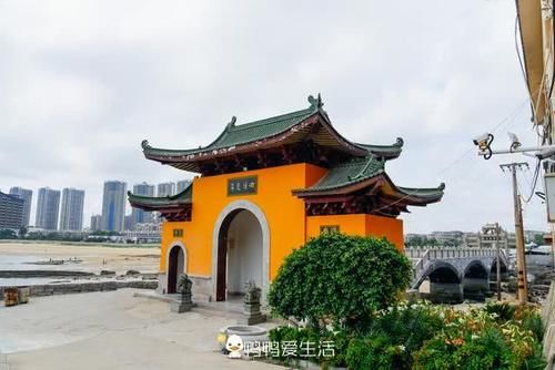  [建筑]国内最神奇的寺庙，举世罕见一岛一寺建筑，现实版海天佛国再现！